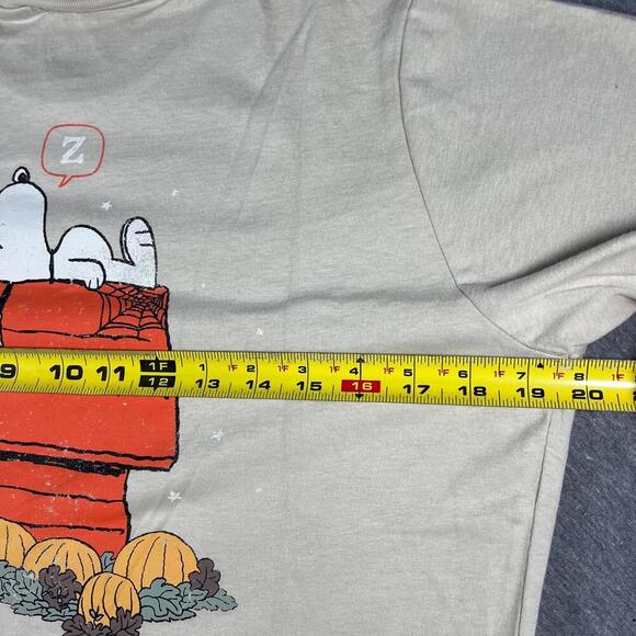 RSQ Peanuts Youth XL “Boo” Halloween Beige Graphic T-Shirt Snoopy Charlie Brown - Picture 6 of 7